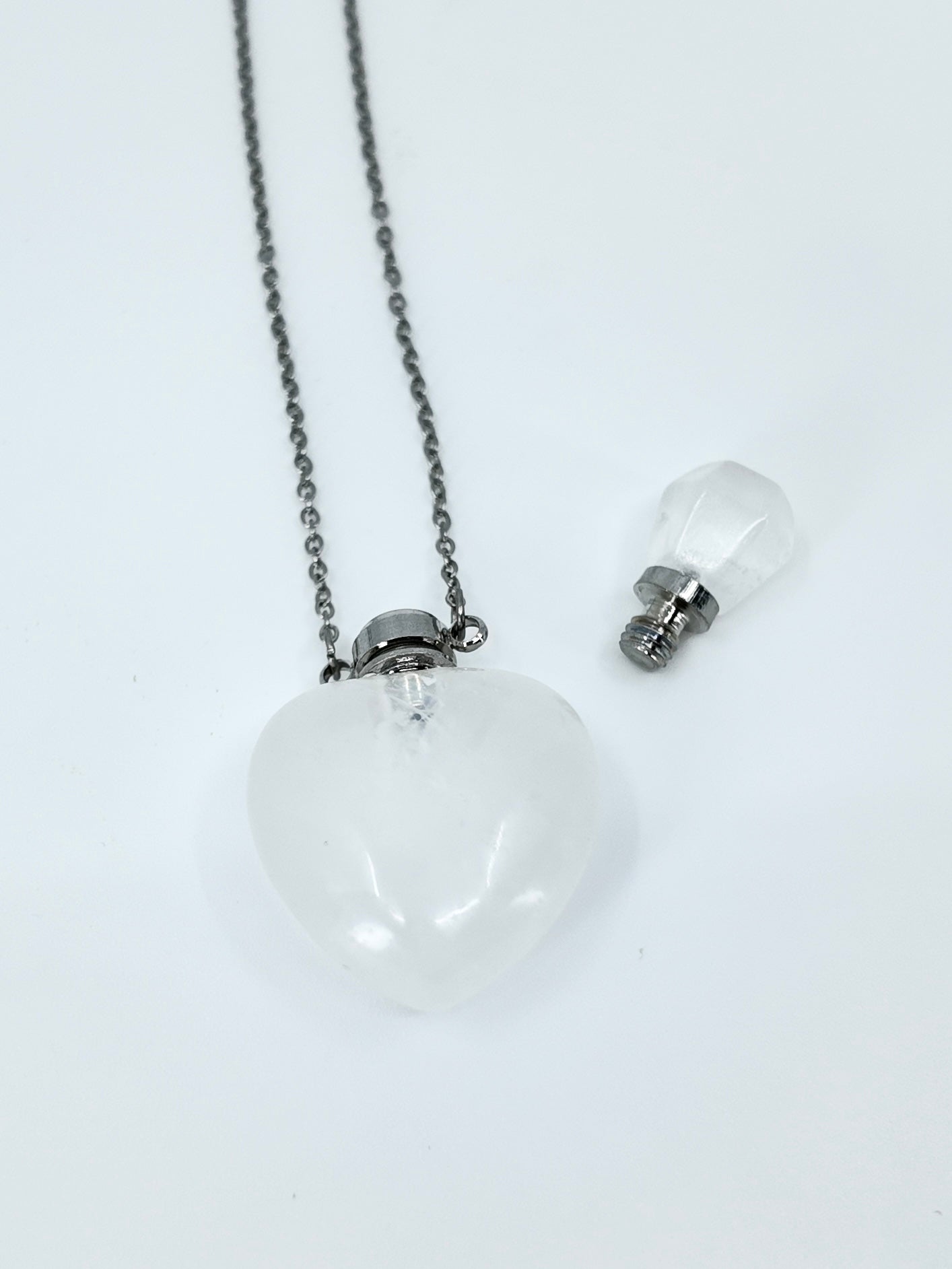 SASA CLEAR QUARTZ HEART POTION BOTTLES