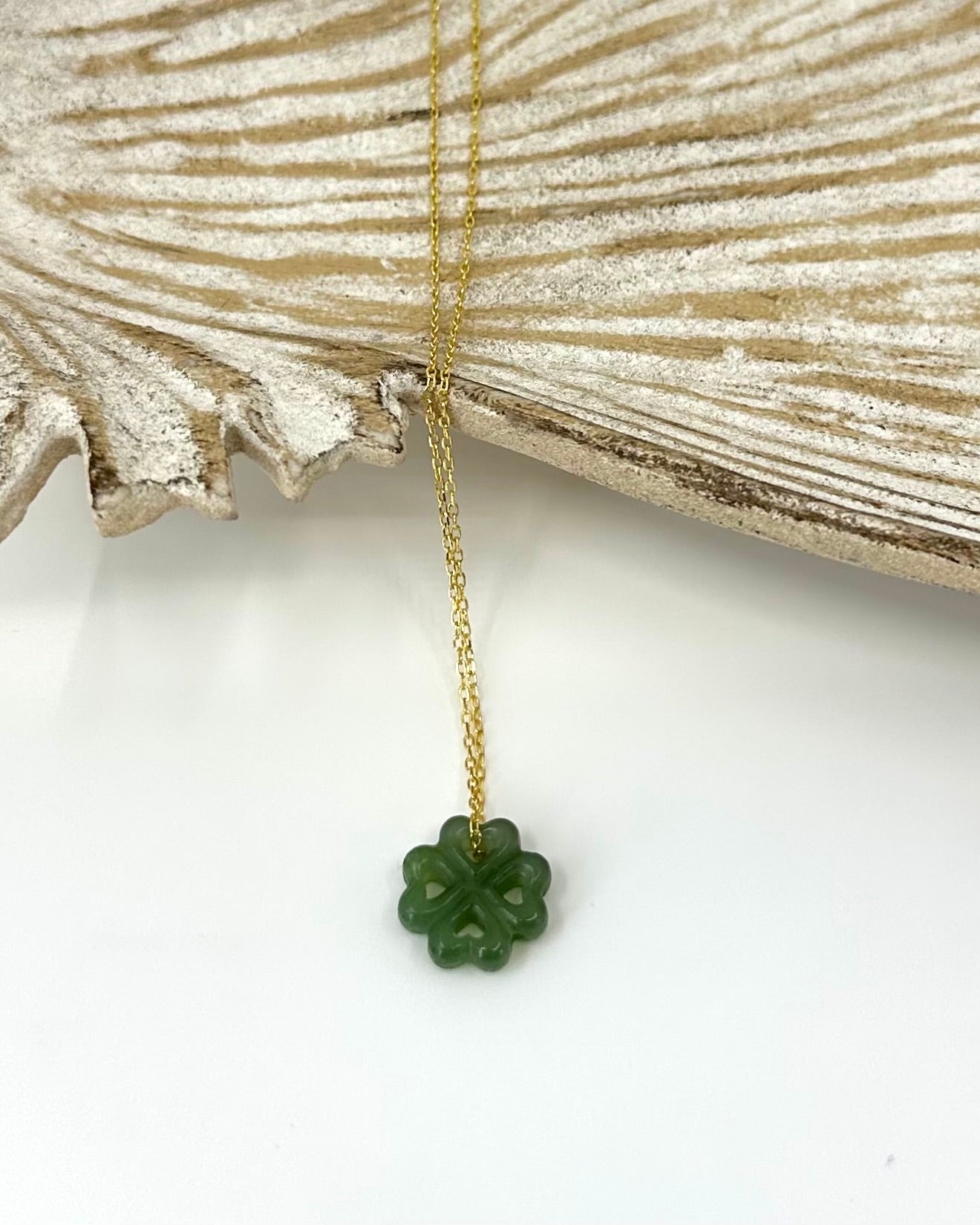 FAYE FOUR LEAF CLOVER JADE NECKLACE