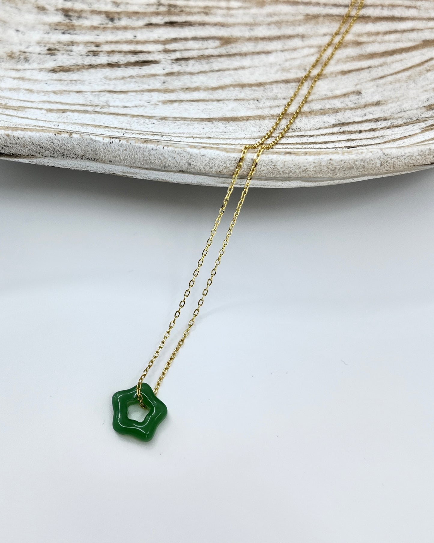 NORA JADE FLOWER NECKLACE