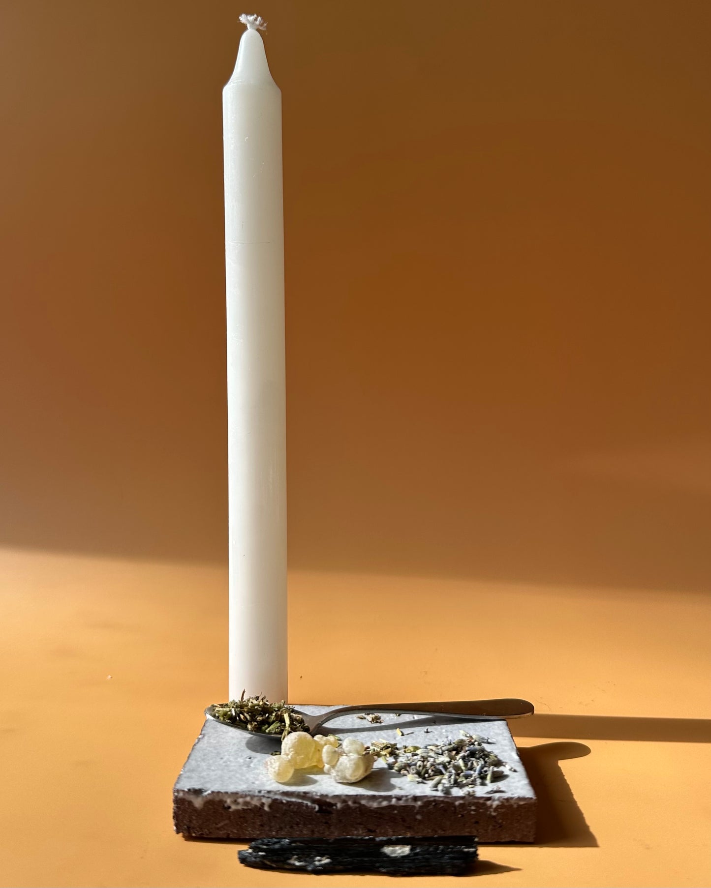 PROTECT + STRENGTHEN YOUR ENERGY FIELD SPELL KIT