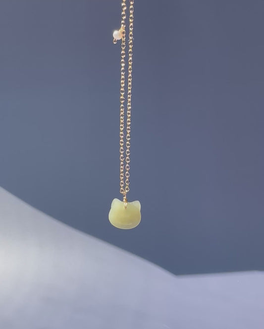 GRACE JADE CAT AND PEARL NECKLACE